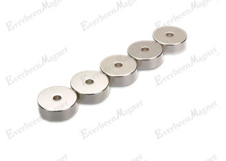 China Hohe Remanence-Ring-Neodym-seltene Erdmagnet-runde Magneten 20mm x 5mm Loch 5mm fournisseur