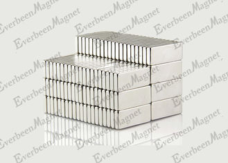 China Seltener kühlschrank-Stangen-Block-Magnet-Streifen des Erdneodym-N52 Neo60 x 10 x 4 Millimeter fournisseur