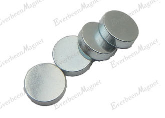 China Durchmessers 20*3mm runde dauerhafte Nickel-Beschichtung der Neodym-Magnet-N45 für Anzeigen-Wand fournisseur