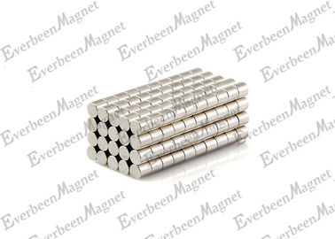 China 1/8 Durchmesser * 1/4 Zoll-kleiner Zylinder-Neodym-Magnet für Kühlschrank-Halter distributeur